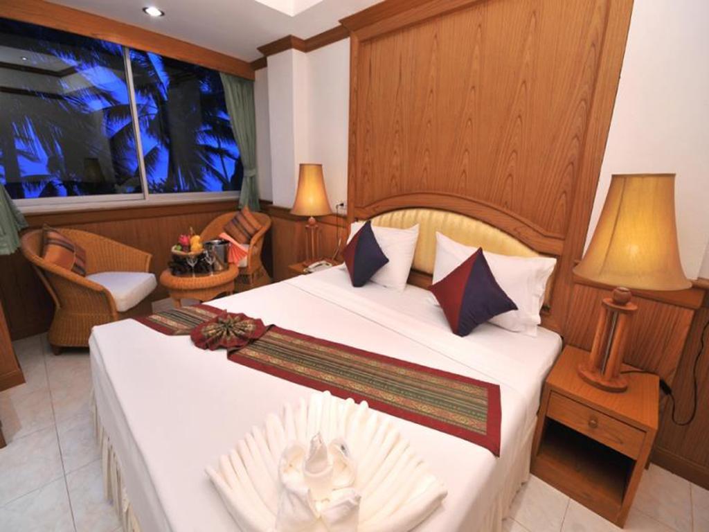 Grand Sea View Beach Resotel Lipa Noi Ngoại thất bức ảnh