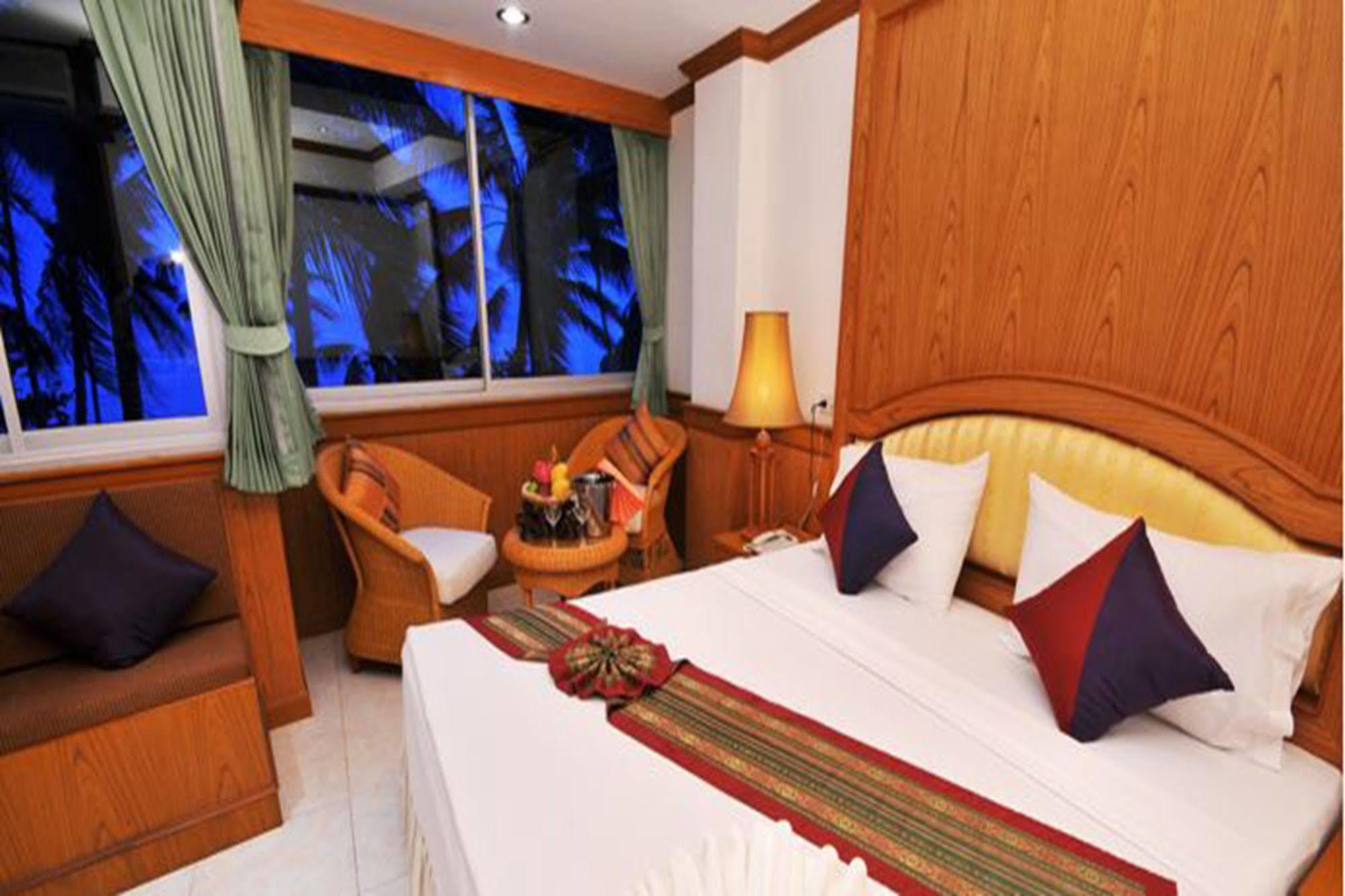 Grand Sea View Beach Resotel Lipa Noi Ngoại thất bức ảnh