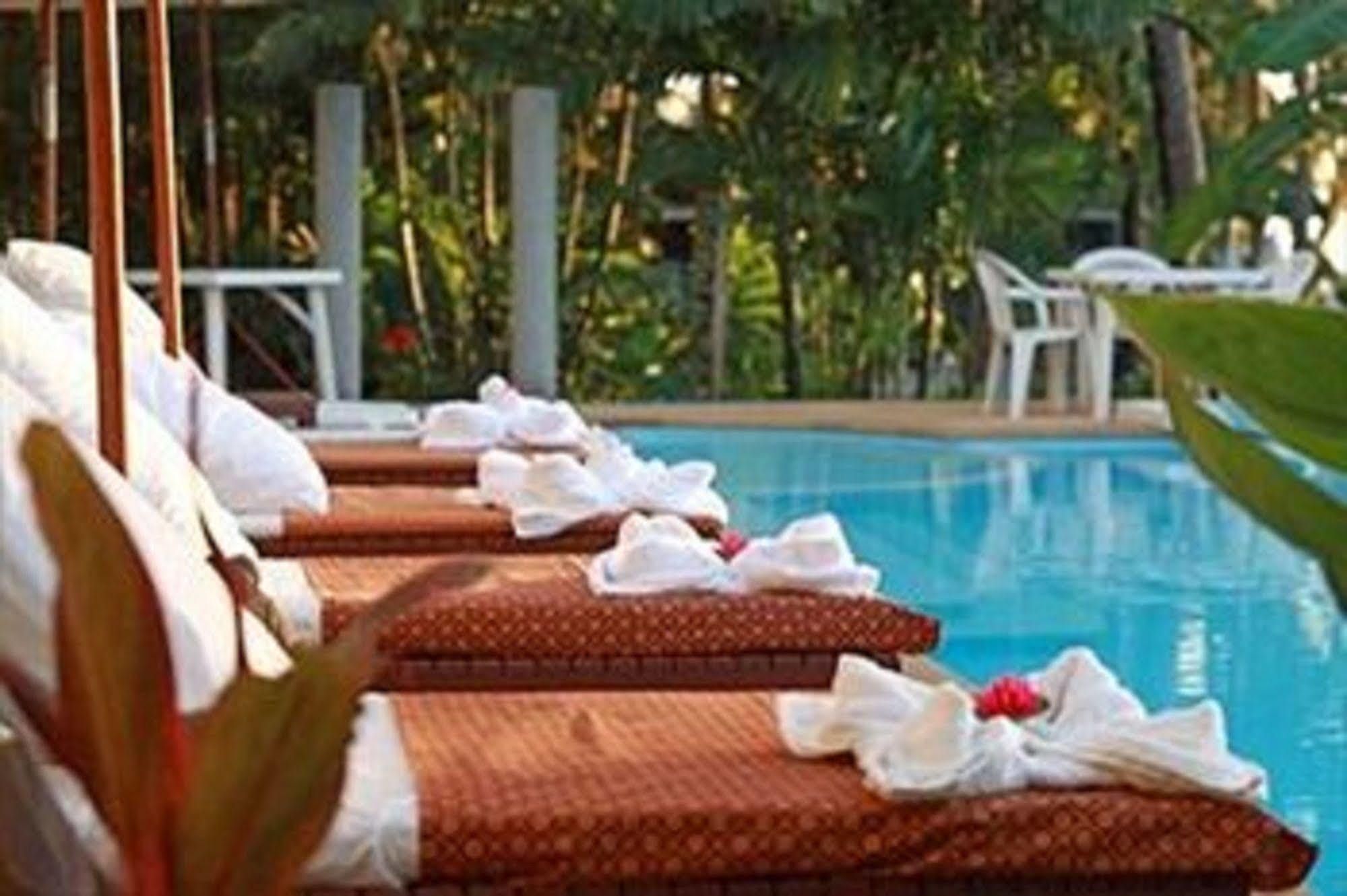 Grand Sea View Beach Resotel Lipa Noi Ngoại thất bức ảnh